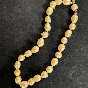 Vintage Les Bernard Inc freshwater pearl choker necklace 15"